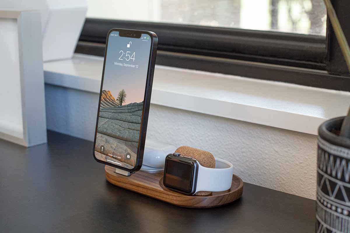 Wooden iphone and apple watch online dock